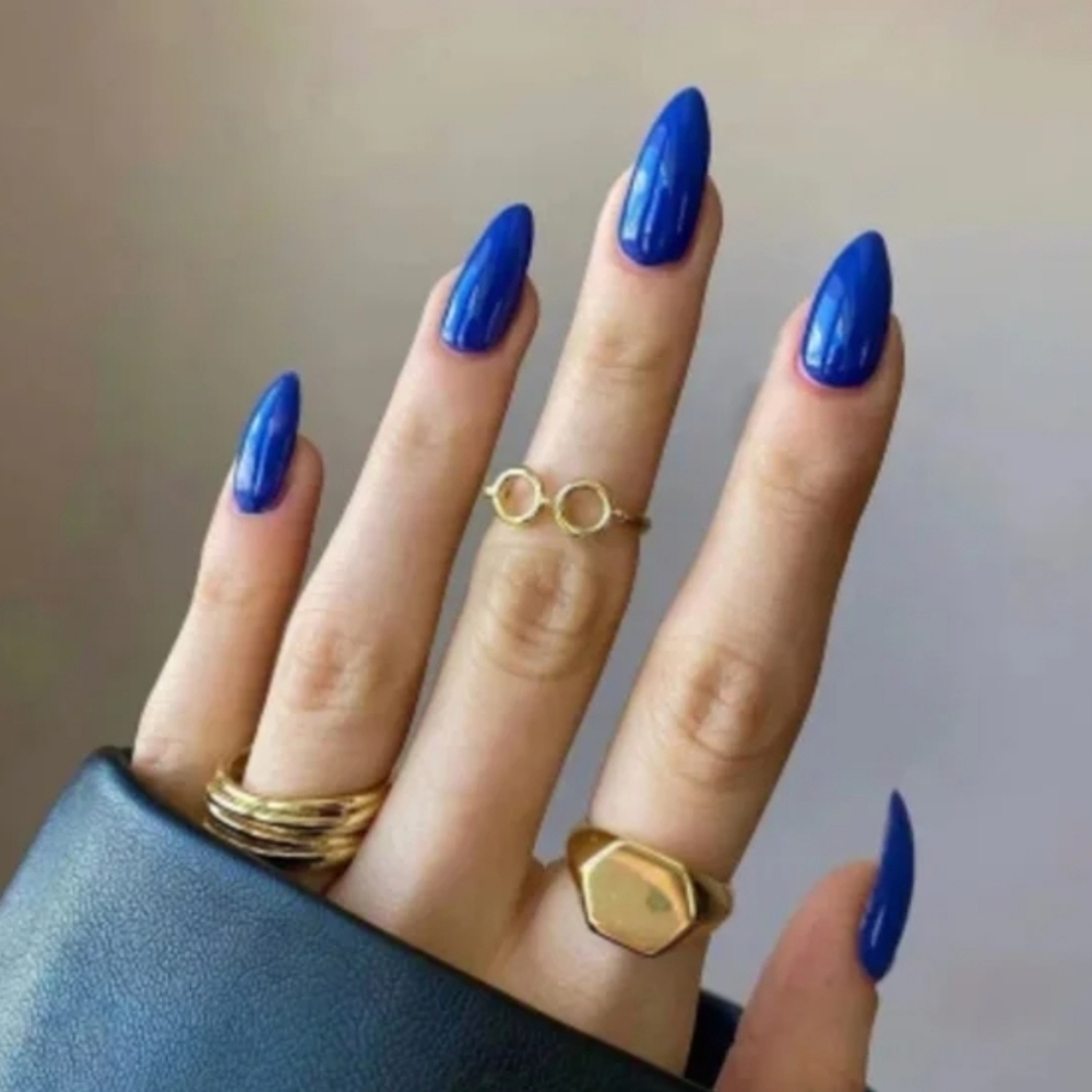 24 Pieces Fake press on nails